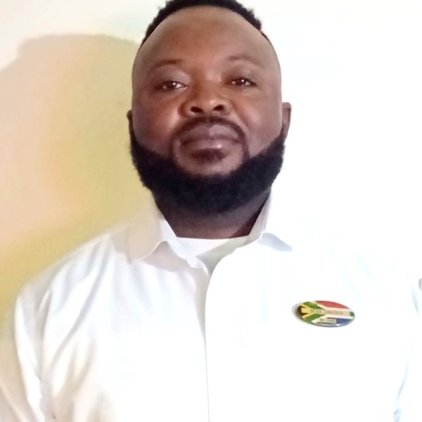 Mena Diakanya — Professional Tour Guide at Gray Line South Africa